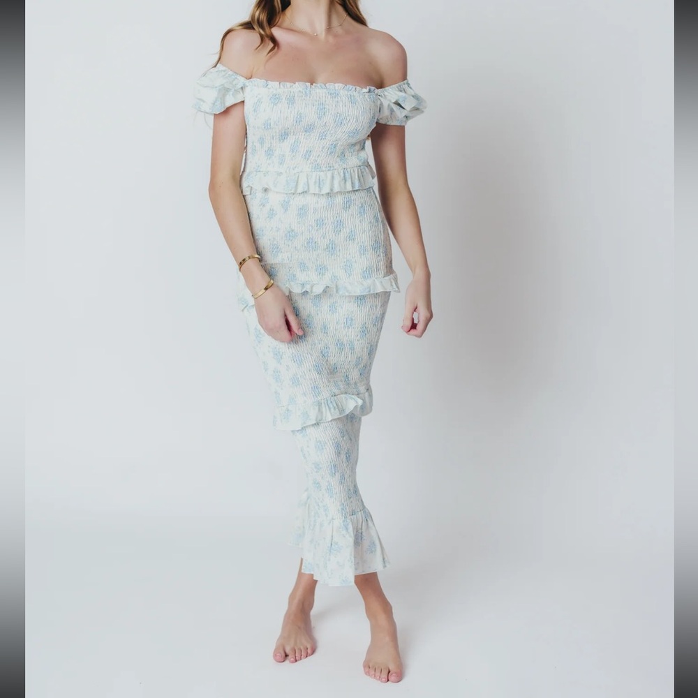 Worth collective Elegant Off-Shoulder White and Blue Skirt Set